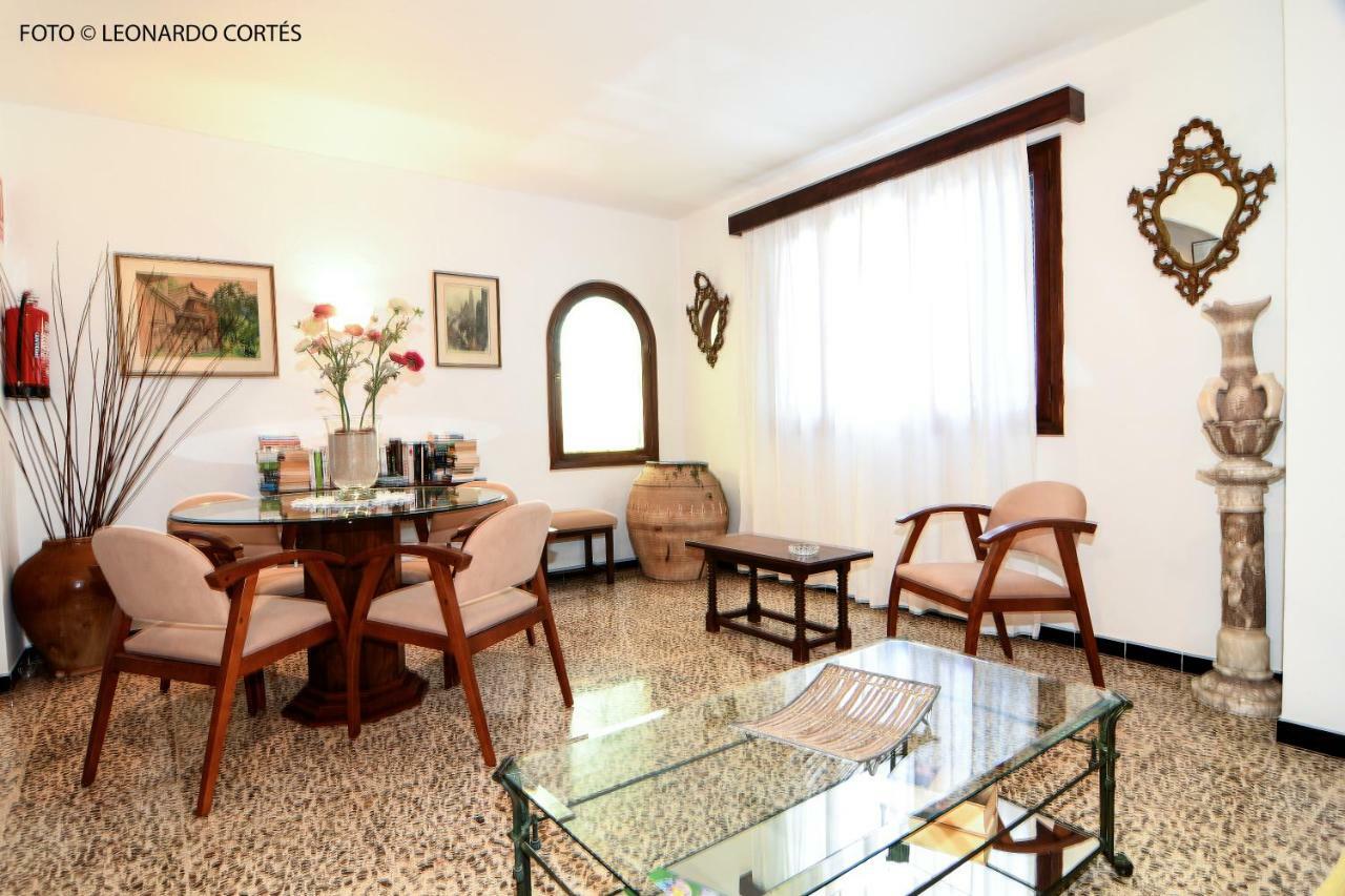 Hostal La Ceiba Cala d'Or  Ngoại thất bức ảnh